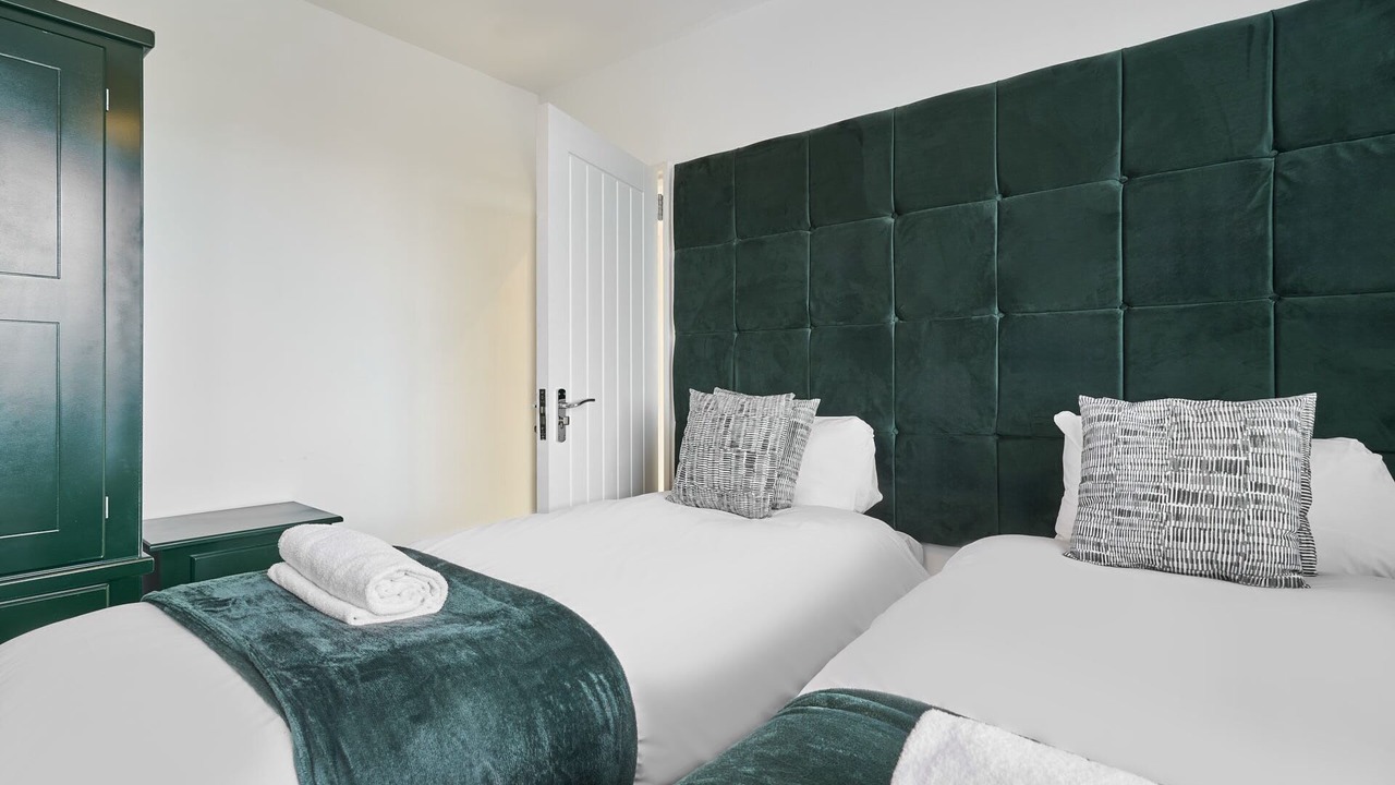 Photo of Others in Cribbs Causeway