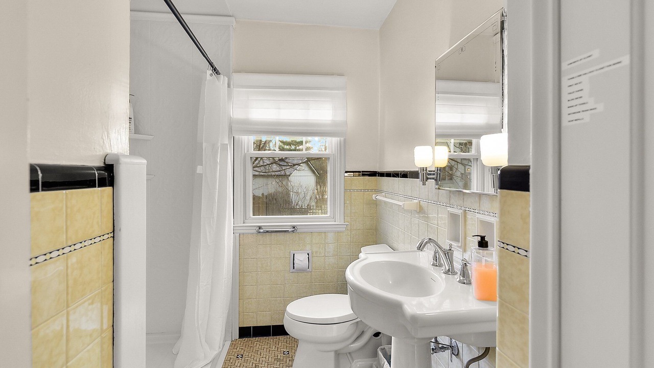 Photo of Bathroom in Westside