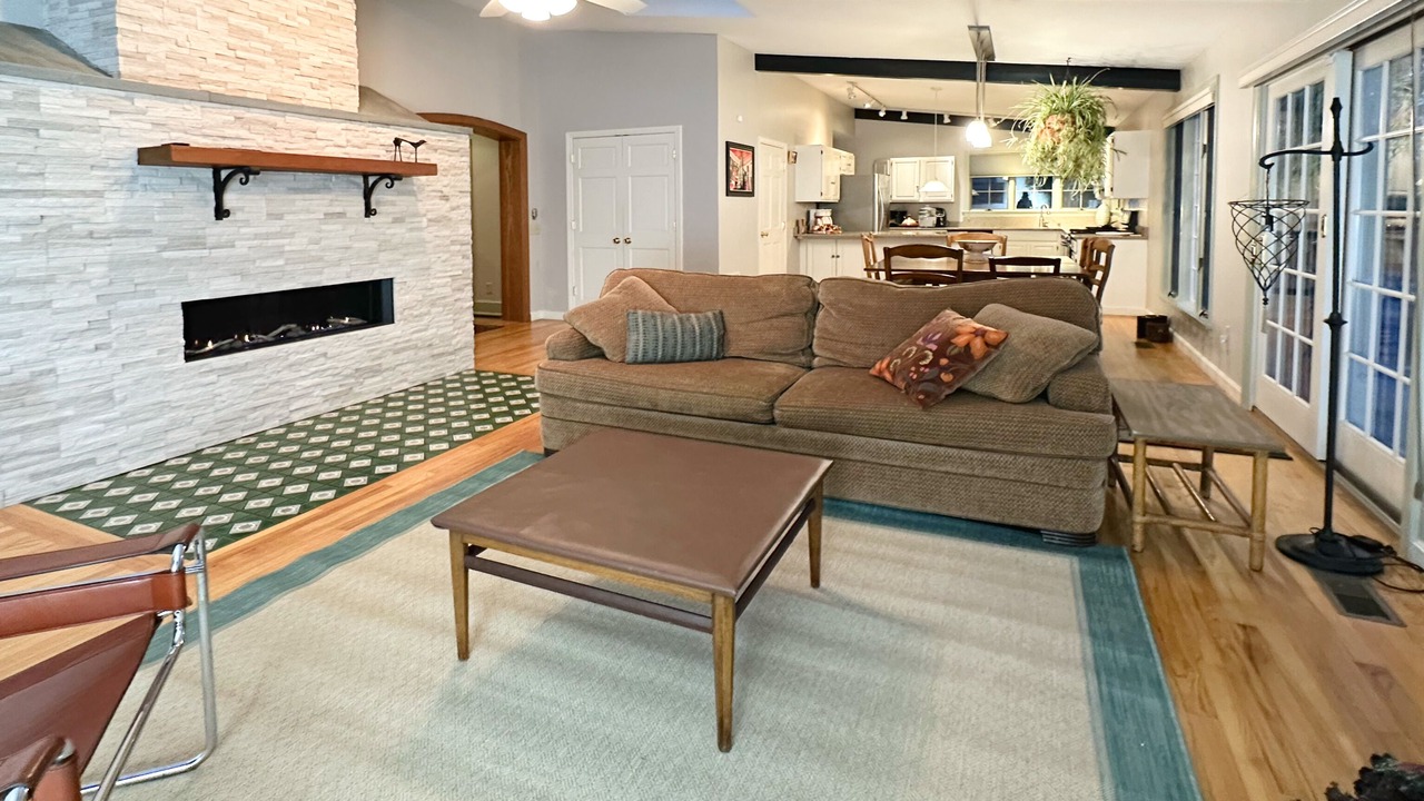 Photo of Livingroom in North Kingstown