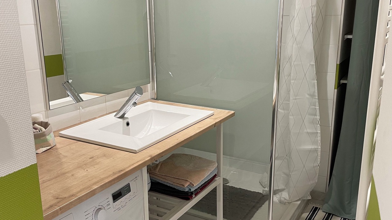 Photo of Bathroom in Carmaux