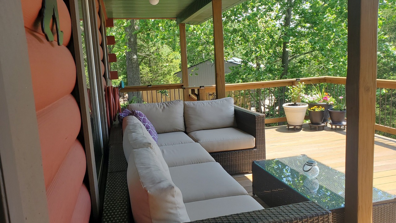 Photo of Patio Balcony in Sylvan Shores