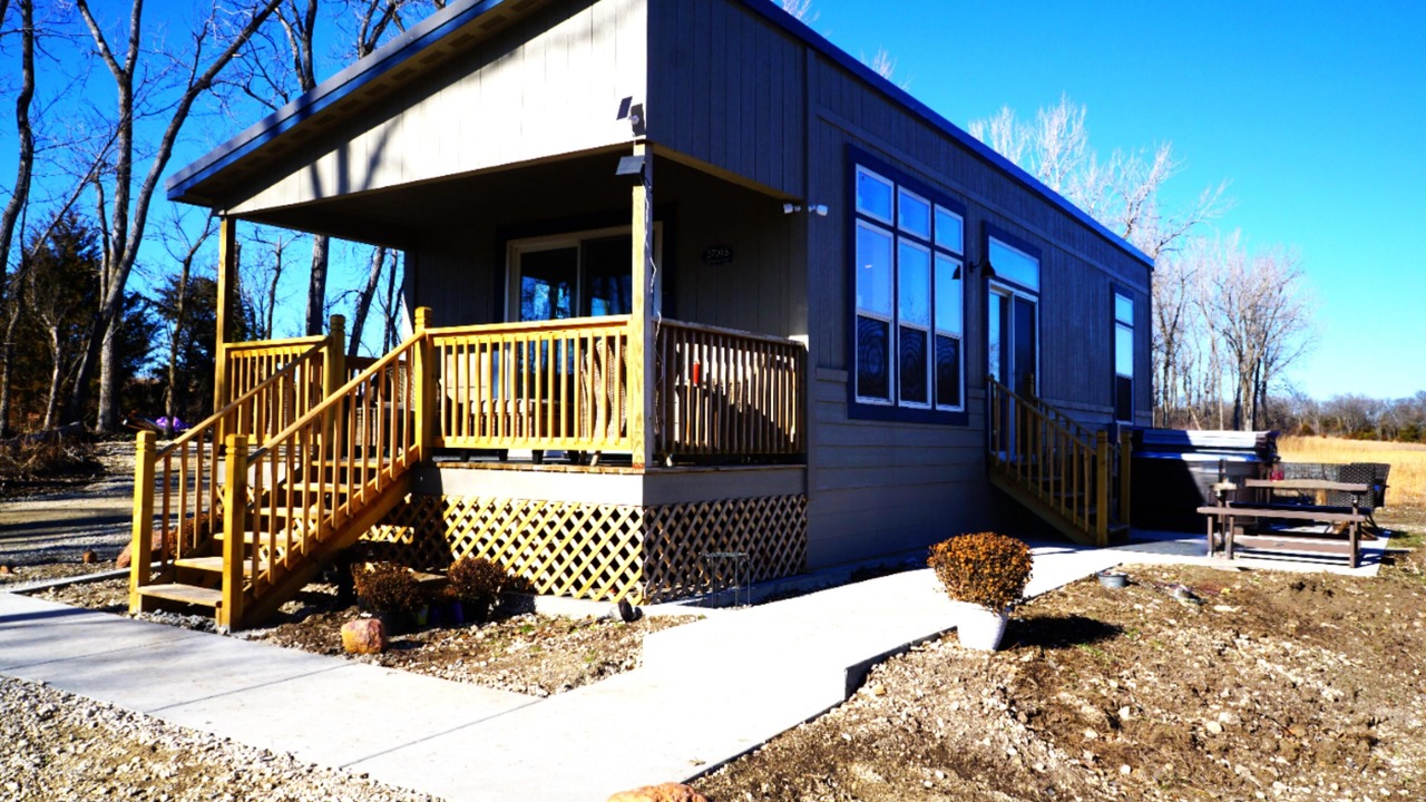 Photo of Outdoor in Maple Hill