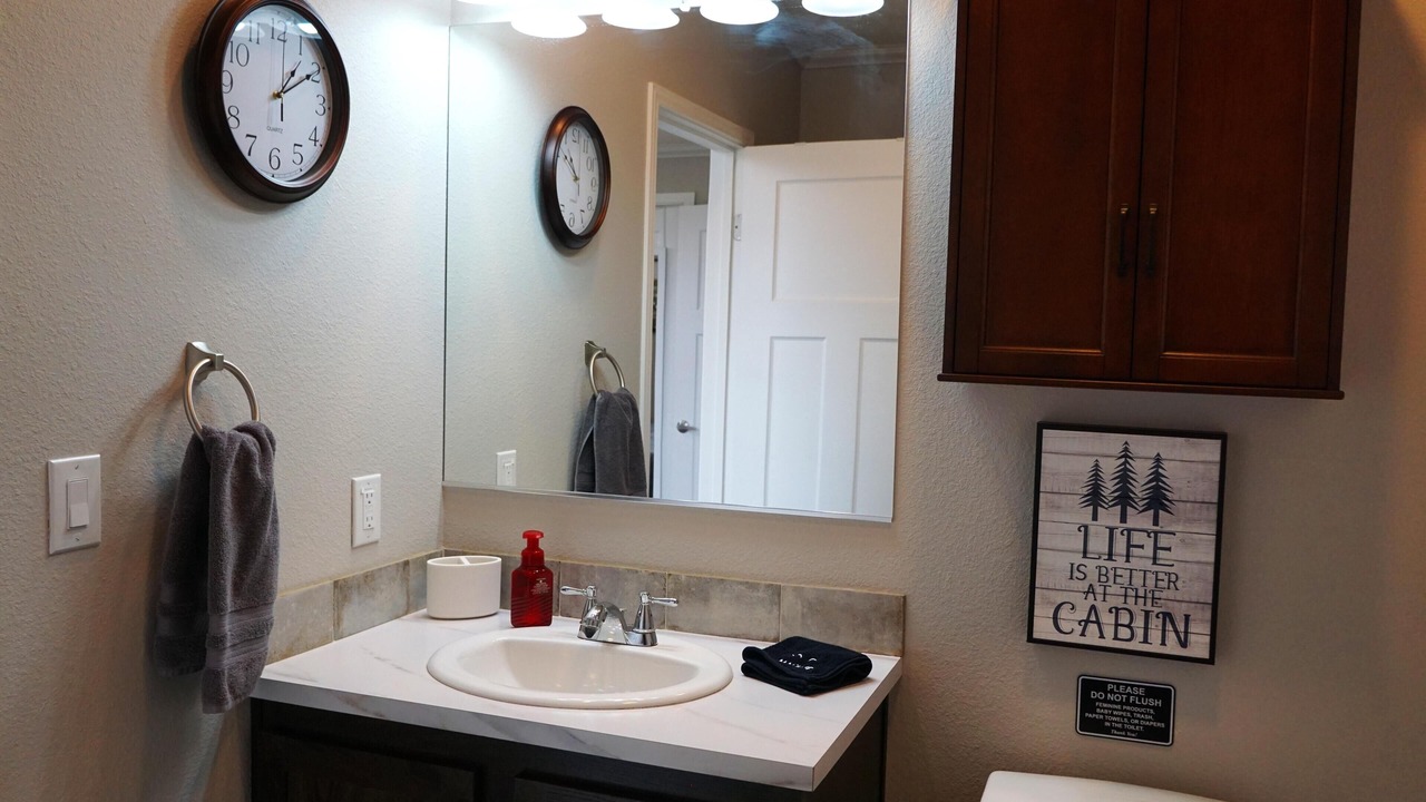 Photo of Bathroom in Maple Hill