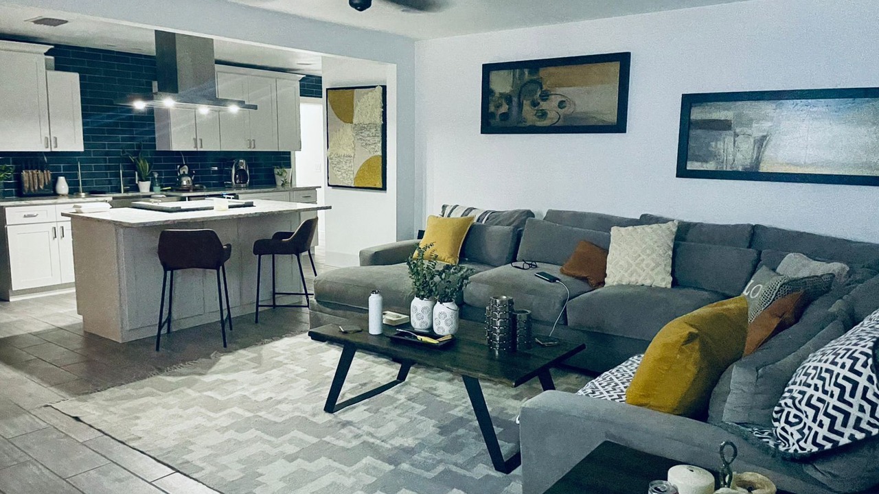 Photo of Livingroom in Oldsmar