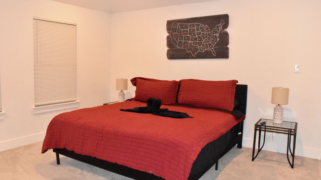 Photo of Bedroom in Northeast Houston