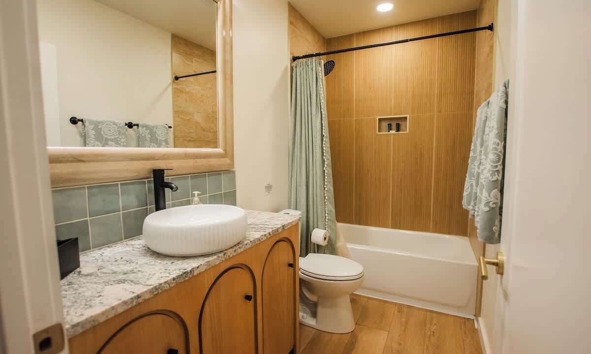 Photo of Bathroom in South Broadway