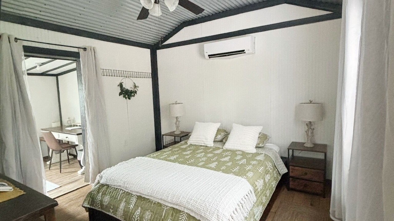 Photo of Bedroom in Montgomery