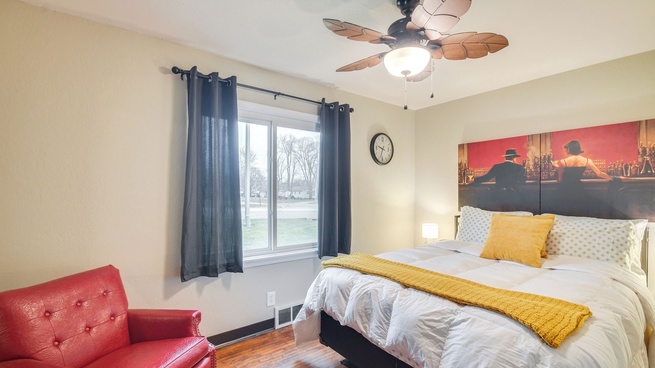 Photo of Bedroom in Rock Falls