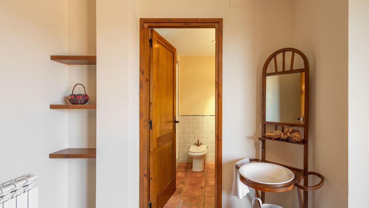 Photo of Bathroom in Casserres