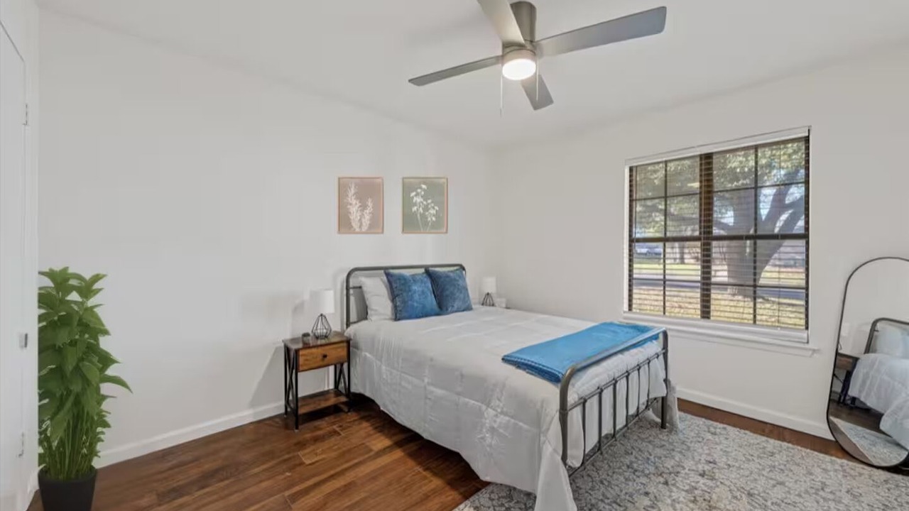 Photo of Bedroom in Hewitt