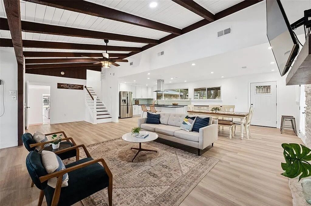 Photo of Livingroom in Austin