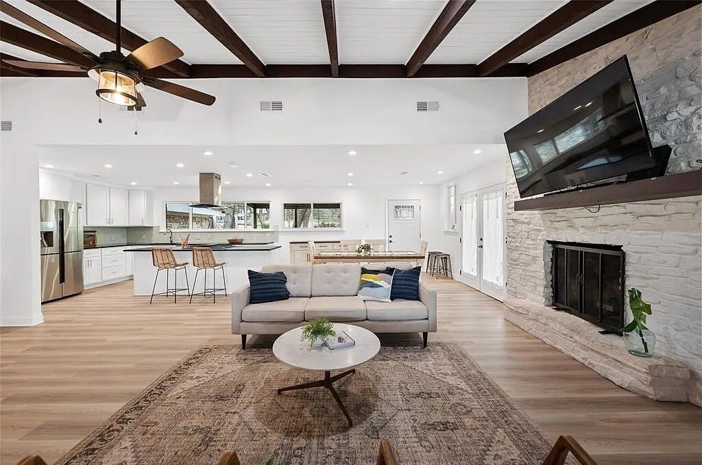 Photo of Livingroom in Austin