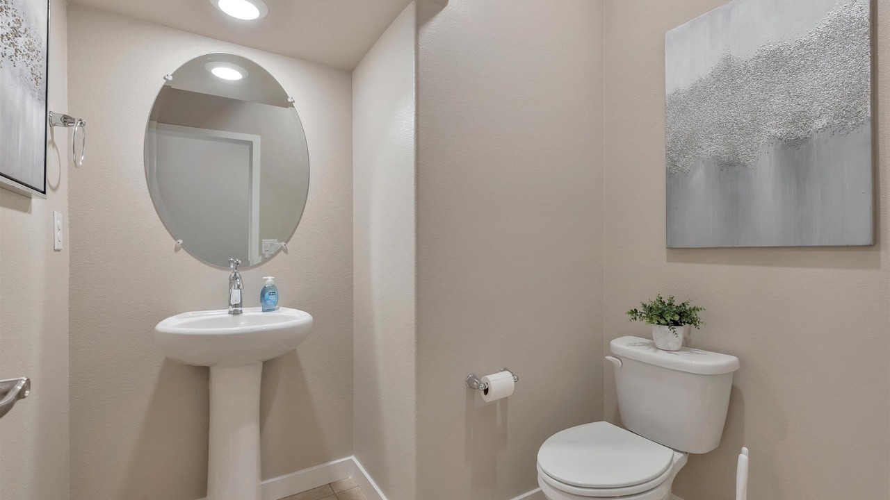 Photo of Bathroom in North Natomas