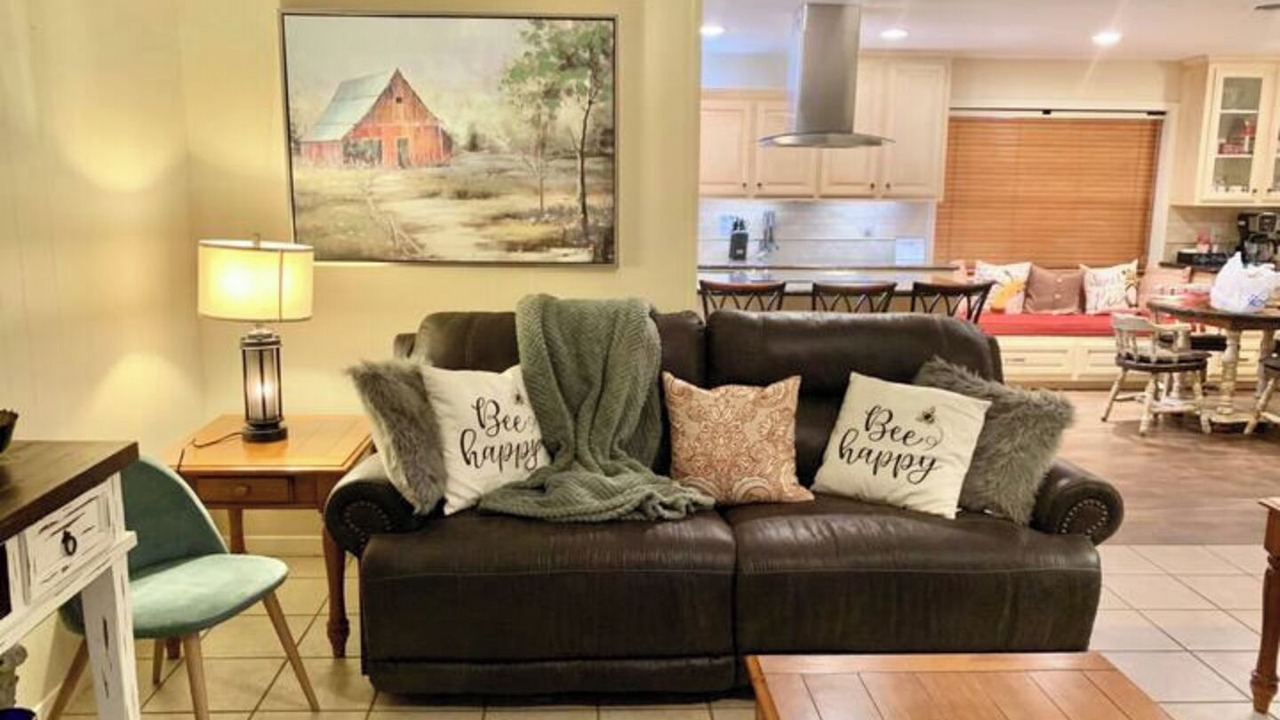 Photo of Livingroom in Grapeland