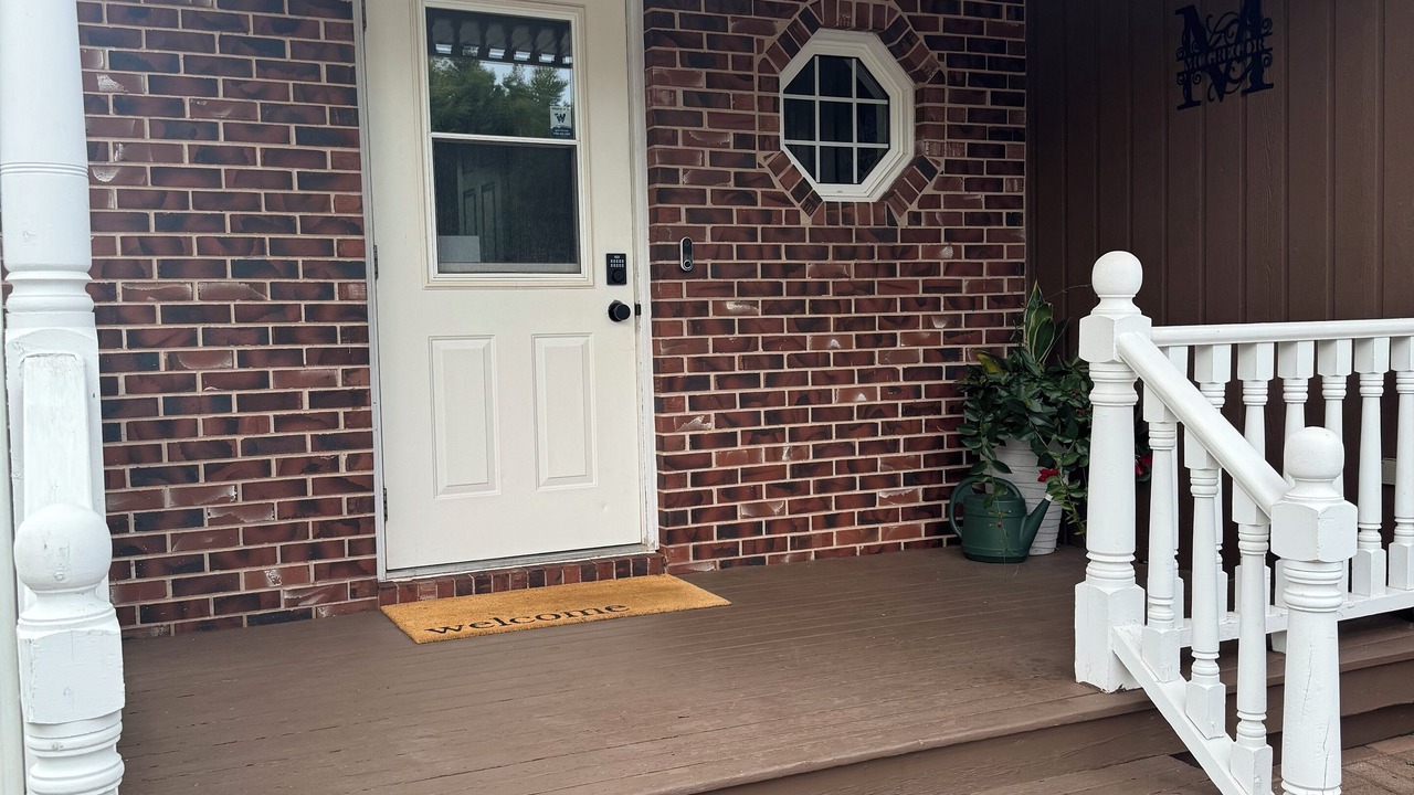 Photo of Others in Mayfield