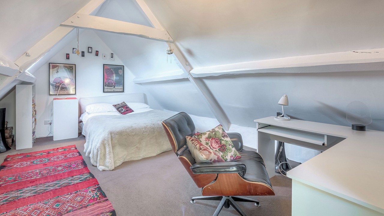 Photo of Others in Gillingham