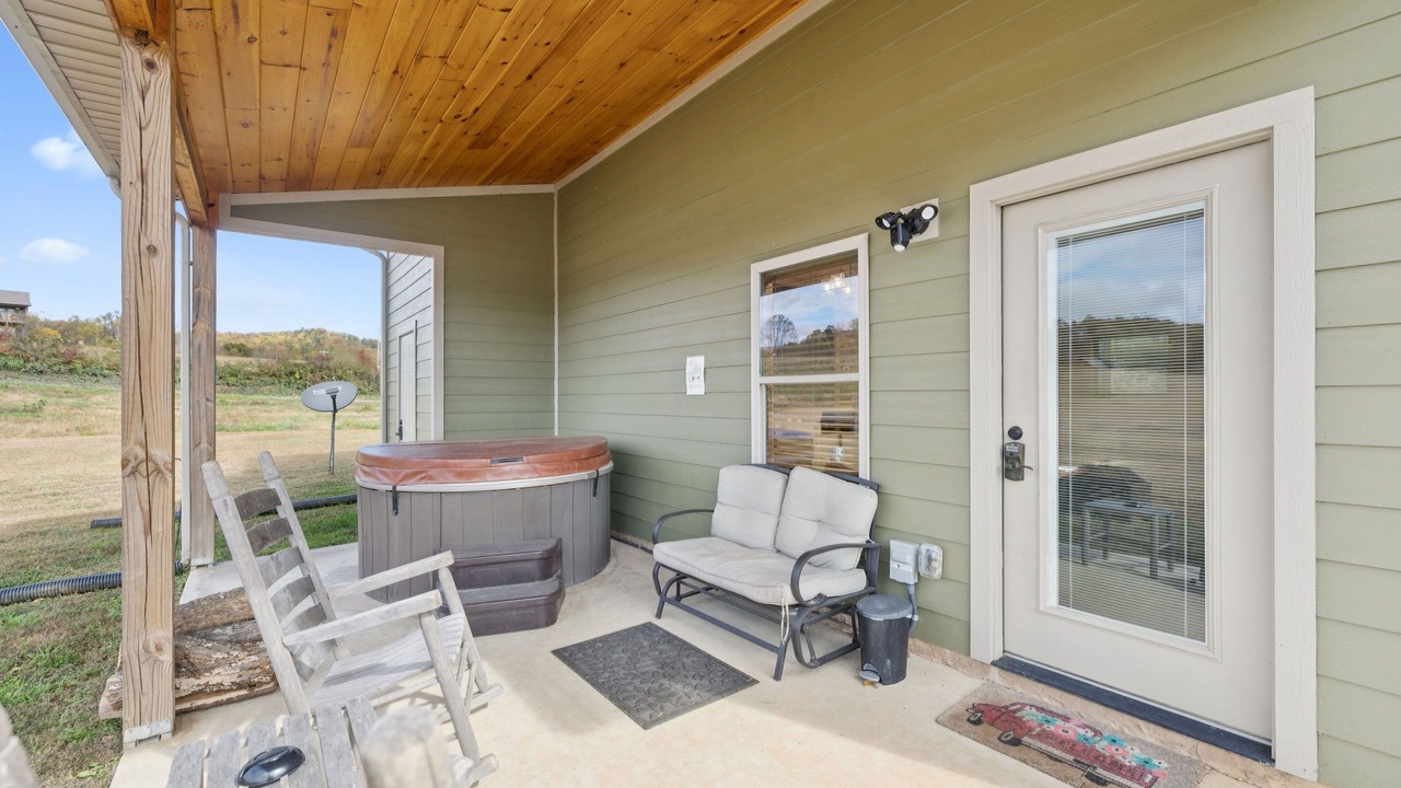 Photo of Patio Balcony in Cosby