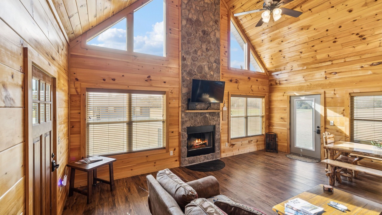Photo of Livingroom in Cosby
