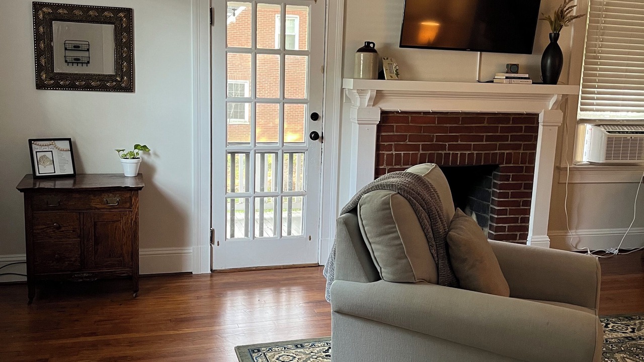 Photo of Livingroom in Lynchburg