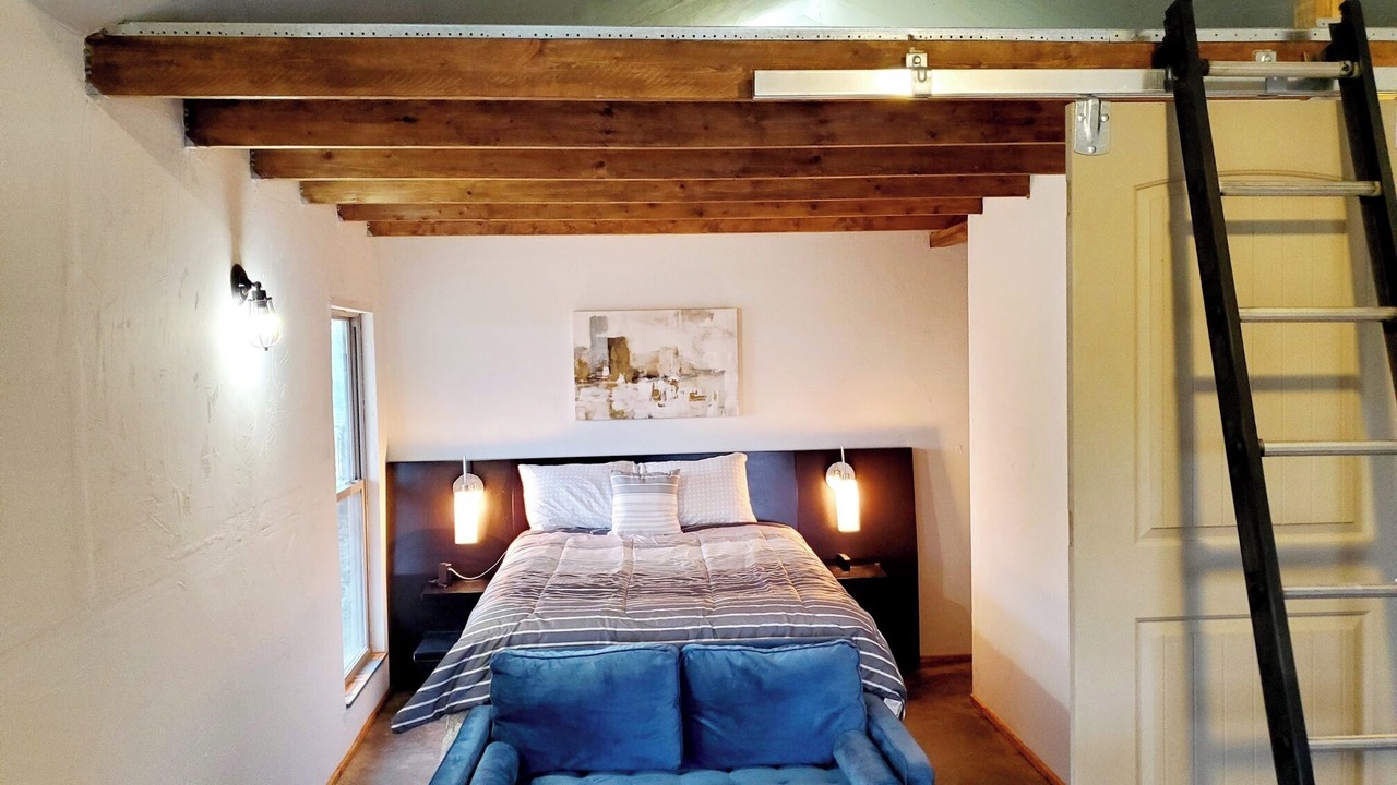 Photo of Bedroom in Noble