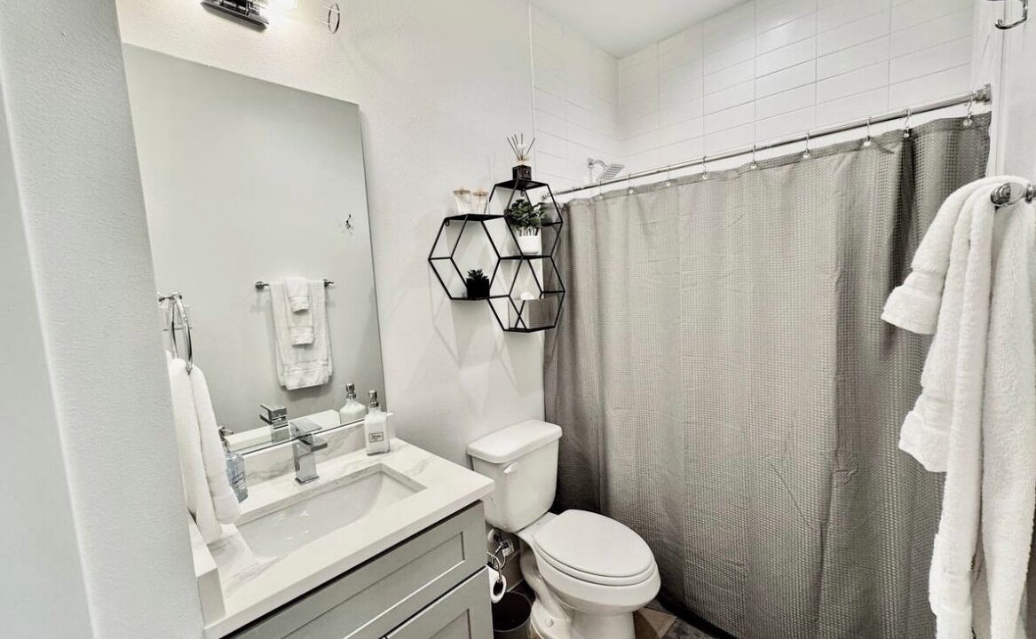 Photo of Bathroom in South Central Houston