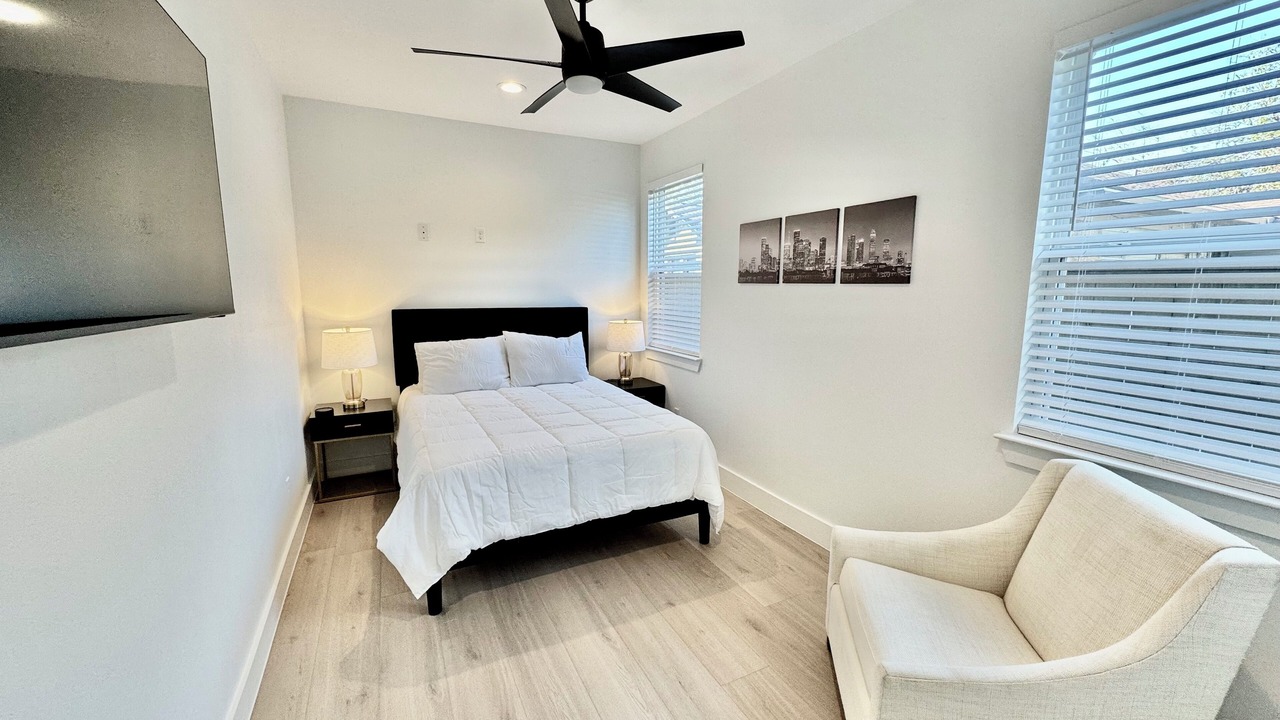 Photo of Bedroom in South Central Houston