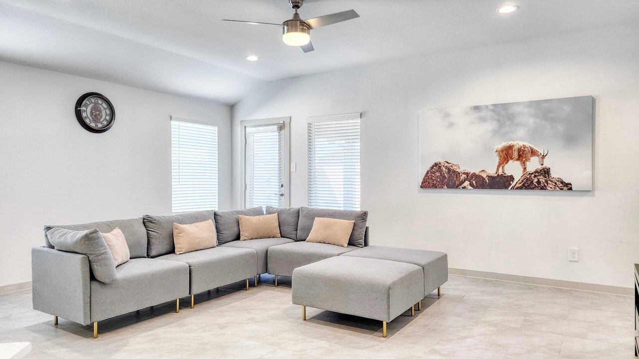 Photo of Livingroom in Barker