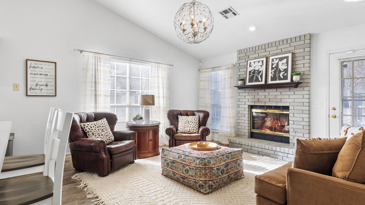 Photo of Livingroom in South Tulsa