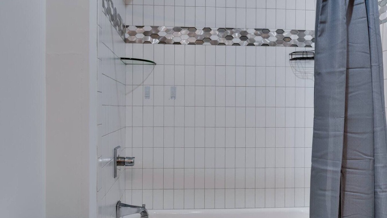 Photo of Bathroom in Eighth Avenue