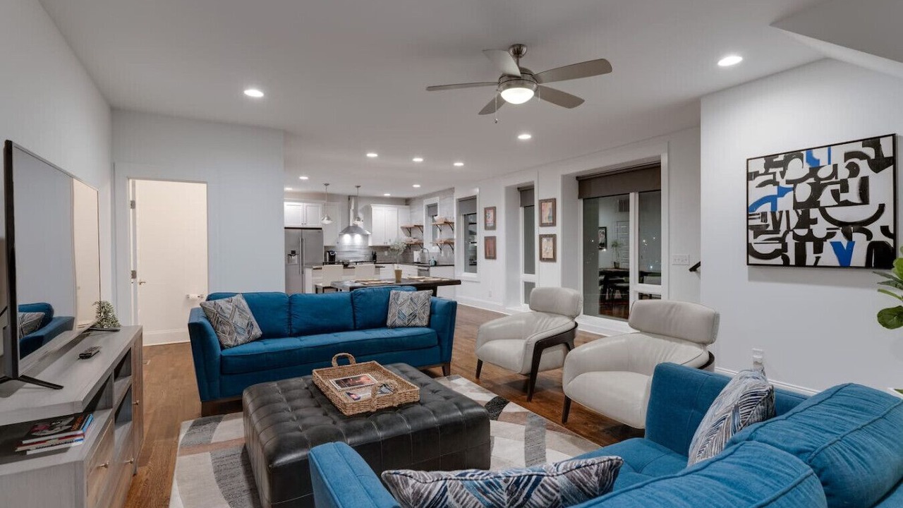 Photo of Livingroom in Eighth Avenue