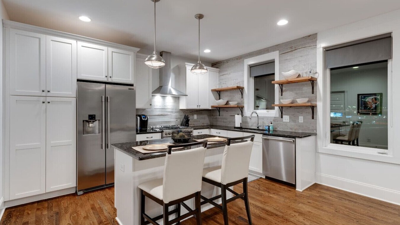 Photo of Kitchen in Eighth Avenue