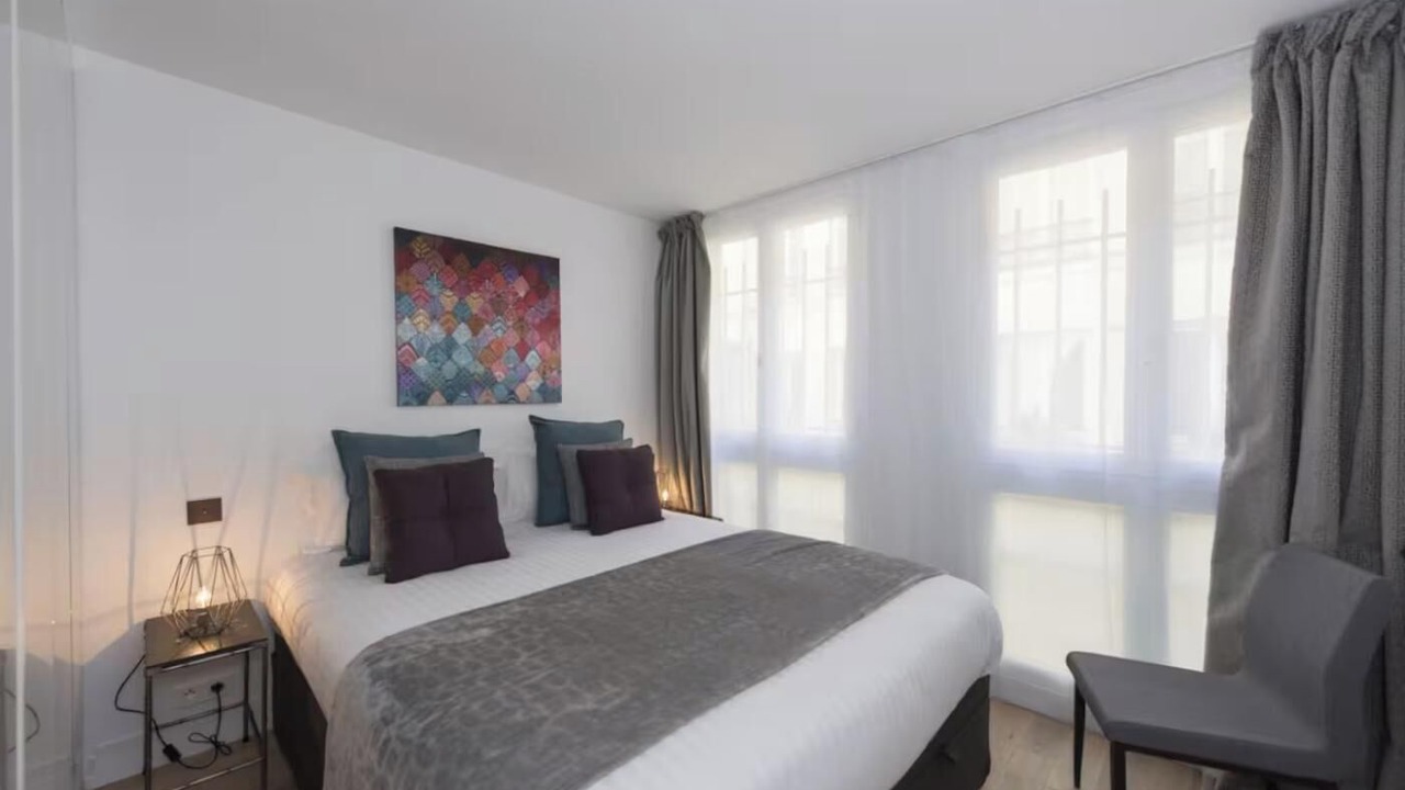 Photo of Bedroom in Arts-et-Metiers