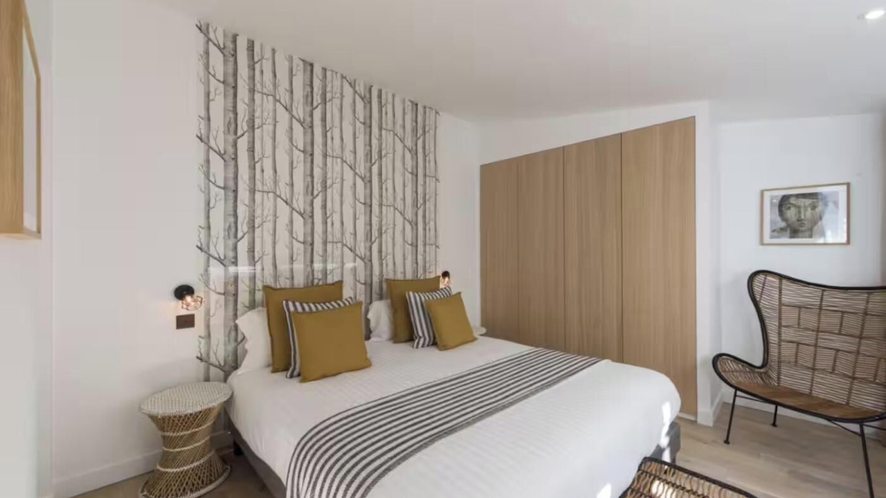 Photo of Bedroom in Arts-et-Metiers
