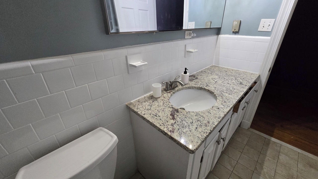 Photo of Bathroom in Mosby