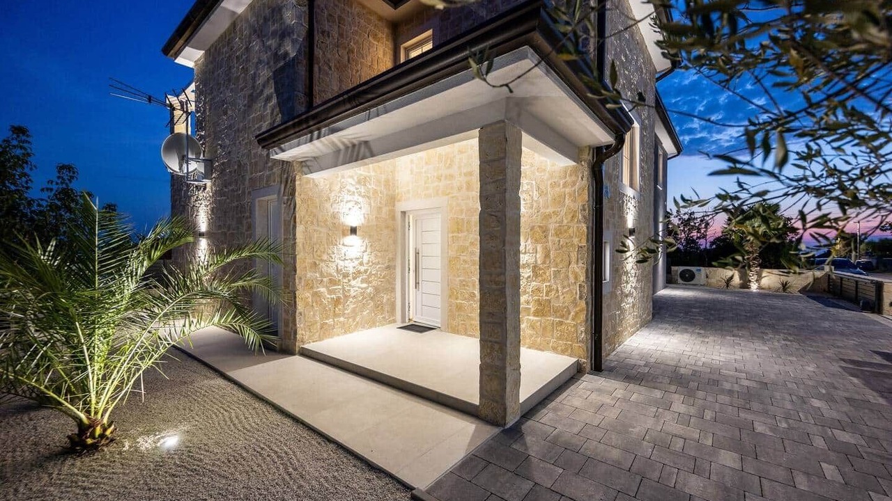 Photo of Patio Balcony in Brnobici