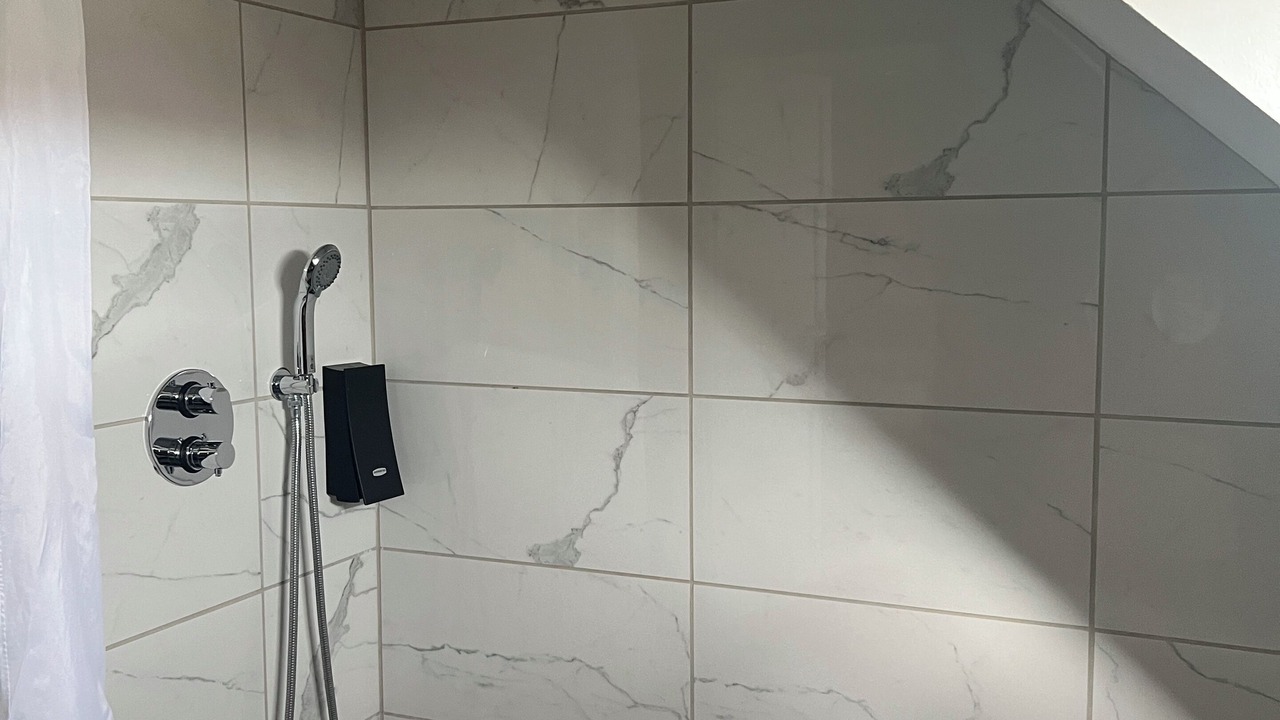 Photo of Bathroom in Montmarault