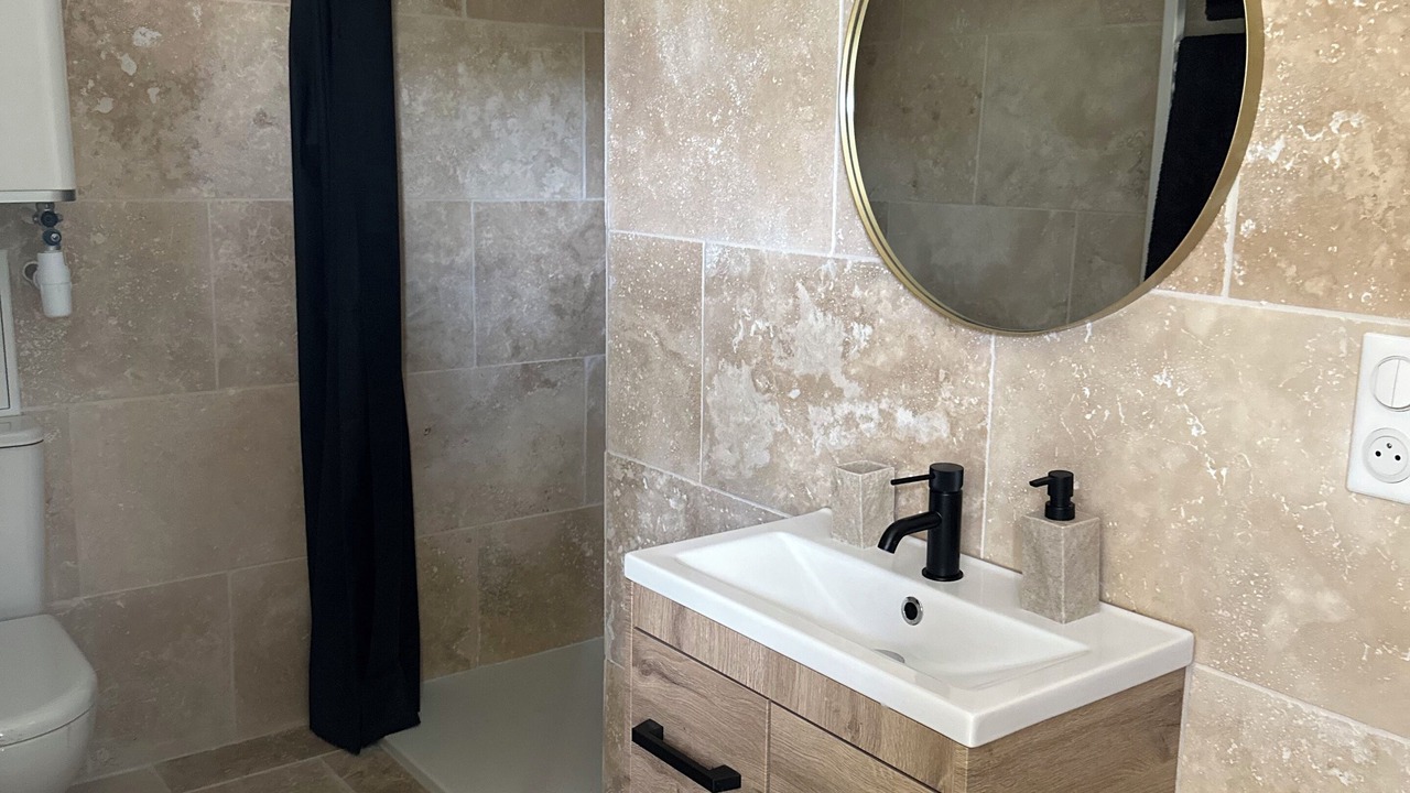 Photo of Bathroom in Saint-Gervasy