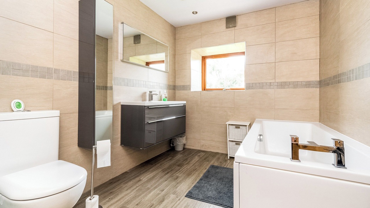 Photo of Bathroom in Penistone