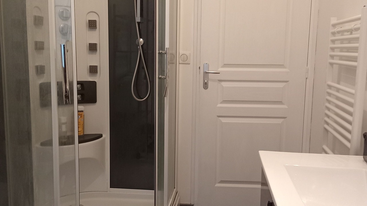 Photo of Bathroom in Binic