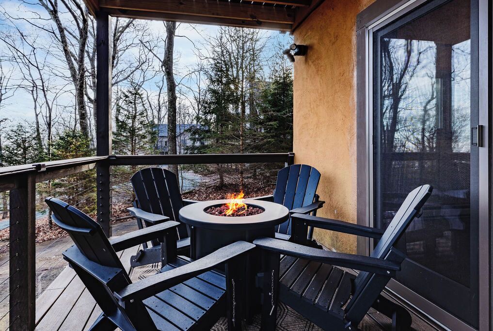 Photo of Patio Balcony in Treeloft