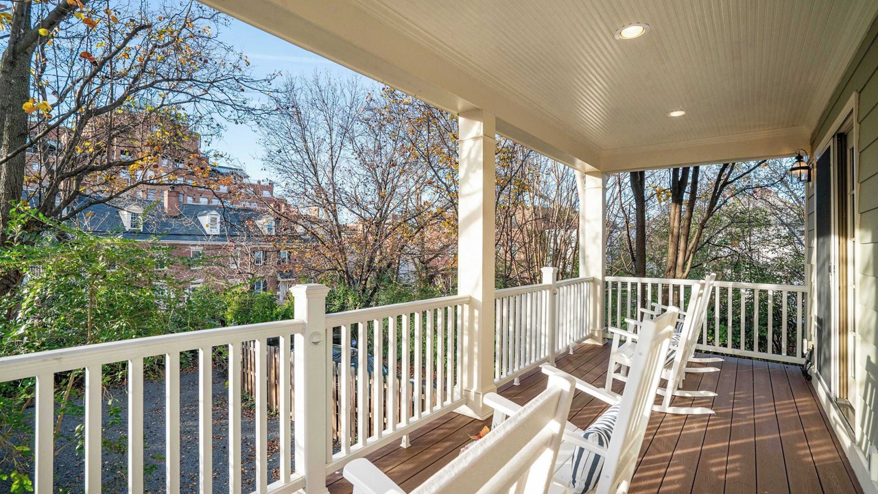 Photo of Patio Balcony in Old Town Alexandria