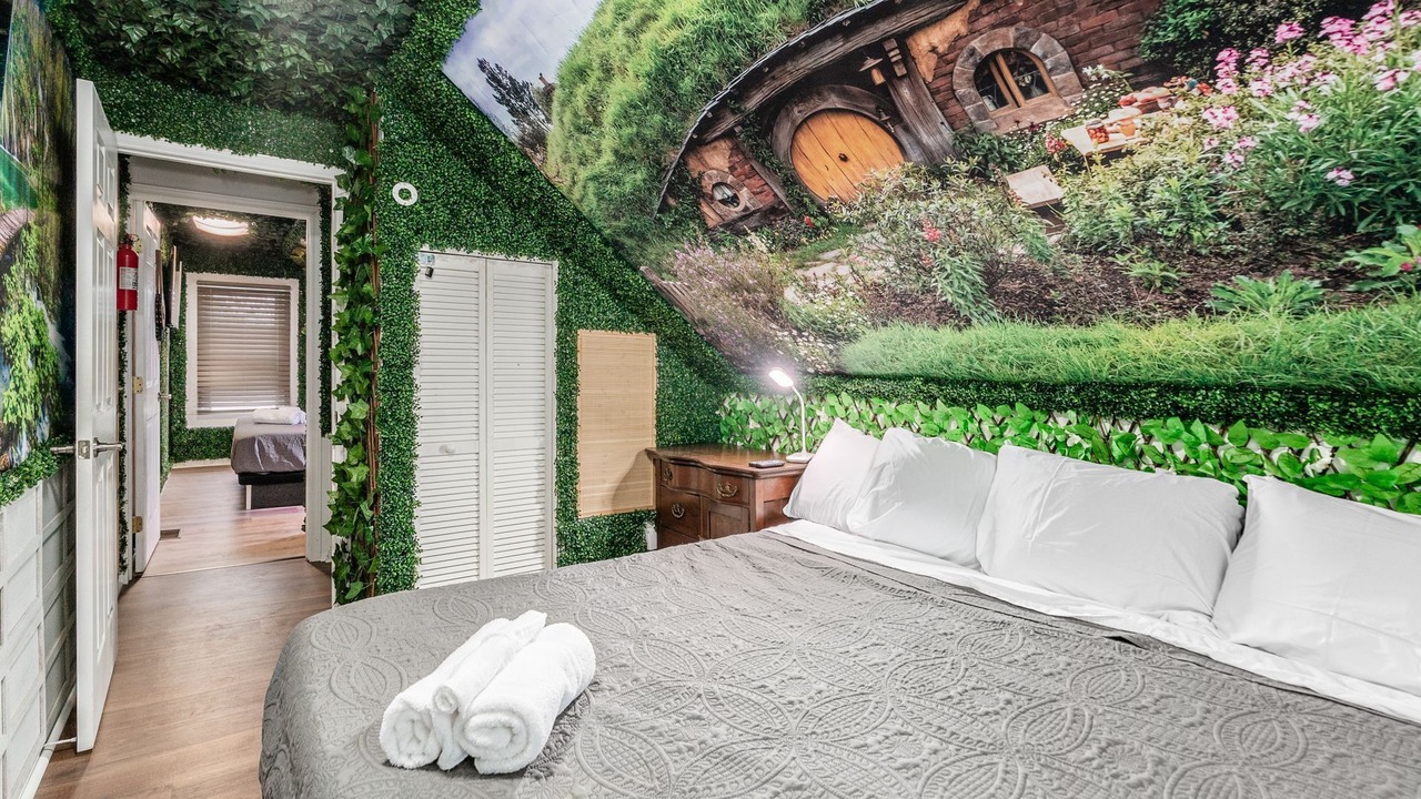 Photo of Bedroom in Old North Columbus