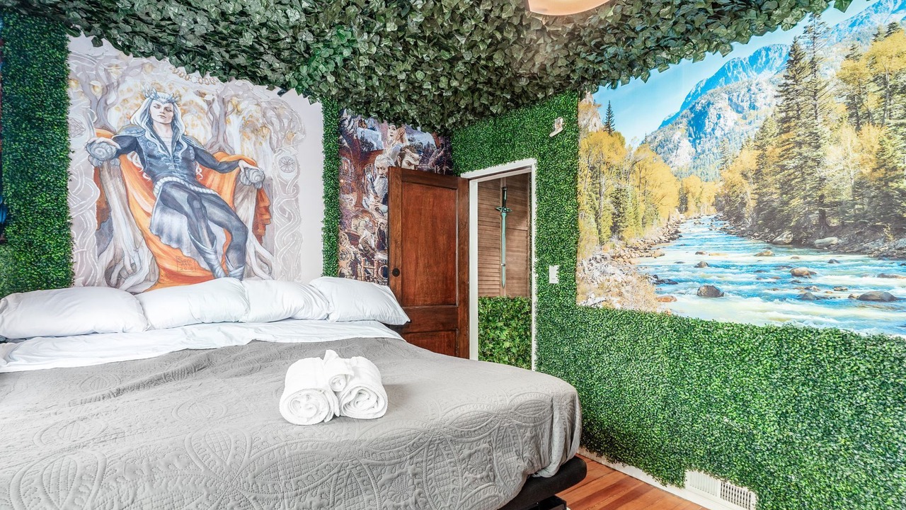 Photo of Bedroom in Old North Columbus