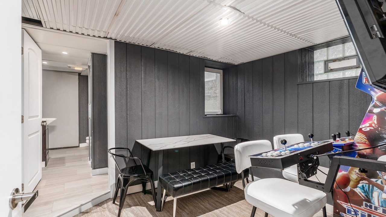 Photo of Bedroom in Old North Columbus
