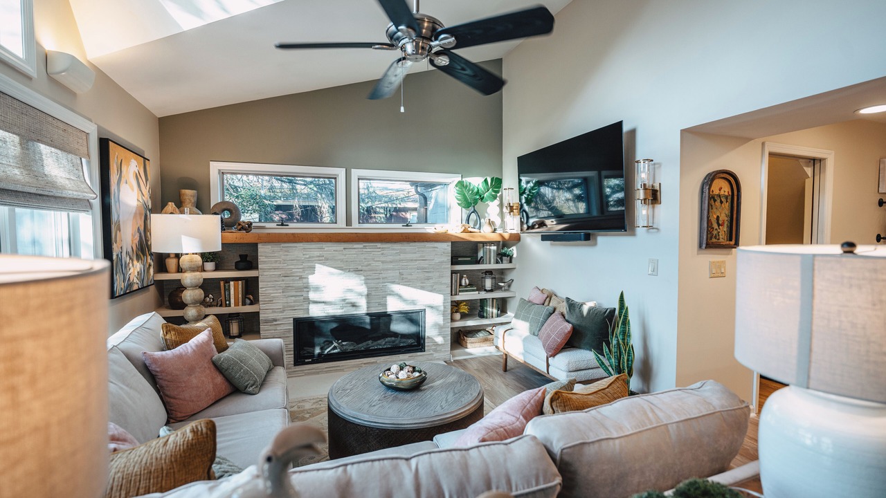 Photo of Livingroom in Eastside