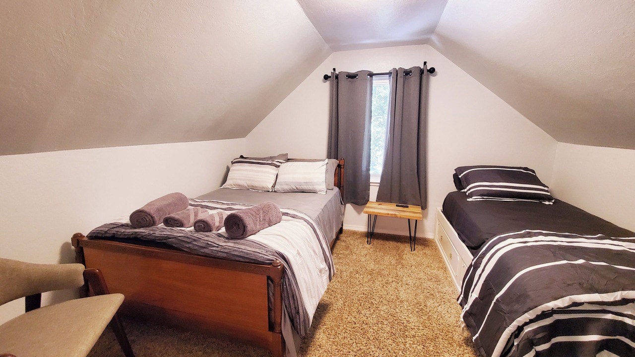 Photo of Bedroom in Oakhurst