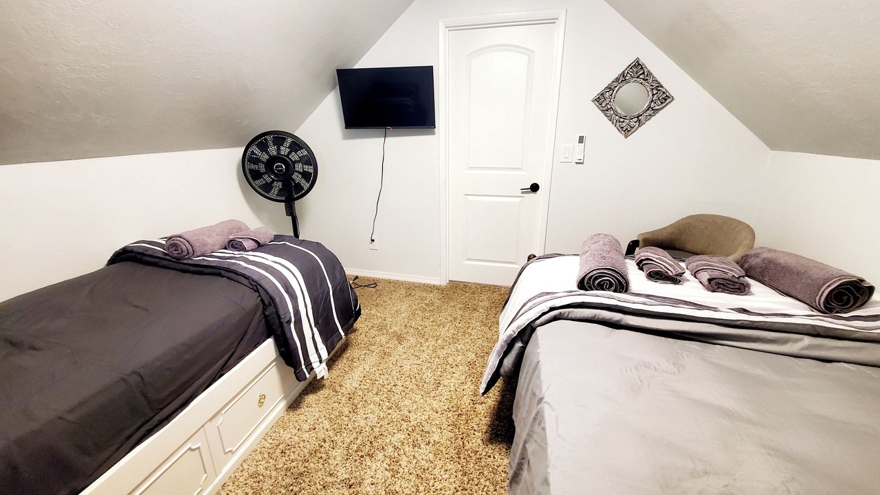Photo of Bedroom in Oakhurst