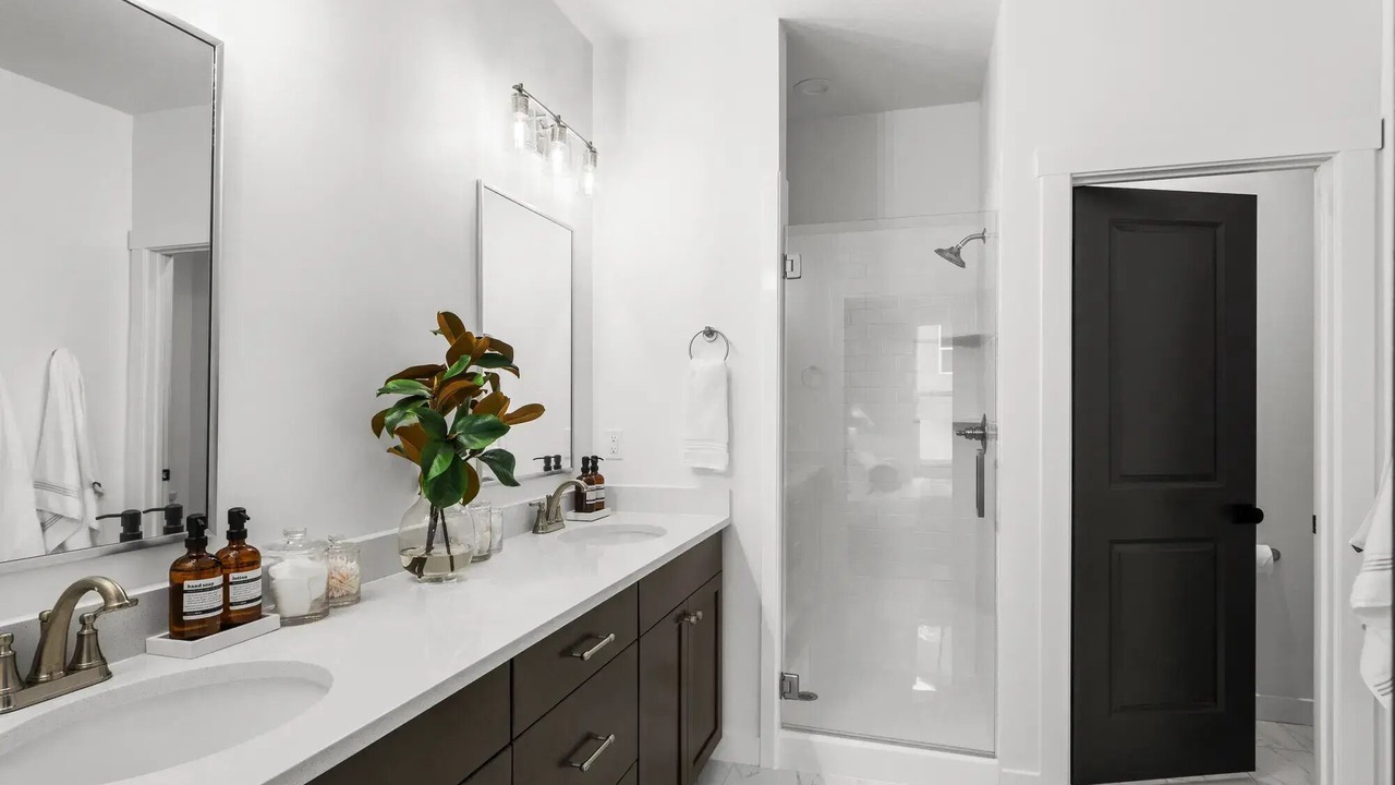Photo of Bathroom in Mountain Green
