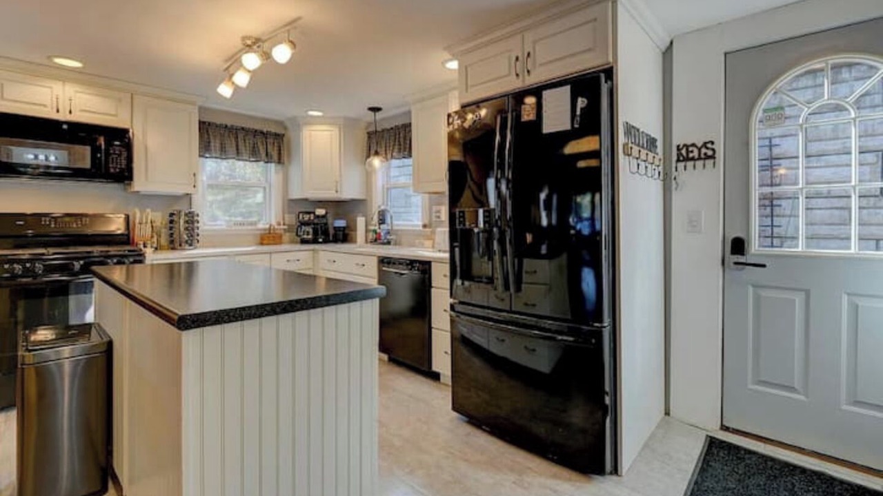 Photo of Kitchen in East Wakefield