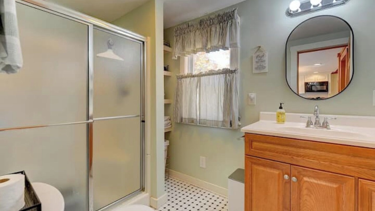 Photo of Bathroom in East Wakefield